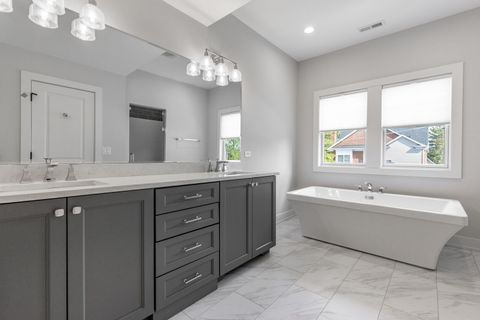 Tiny photo for 469 S Sunnyside Avenue, Elmhurst, IL 60126 (MLS # 12459101)