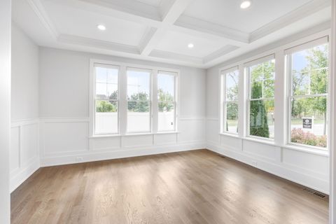 Tiny photo for 469 S Sunnyside Avenue, Elmhurst, IL 60126 (MLS # 12459101)