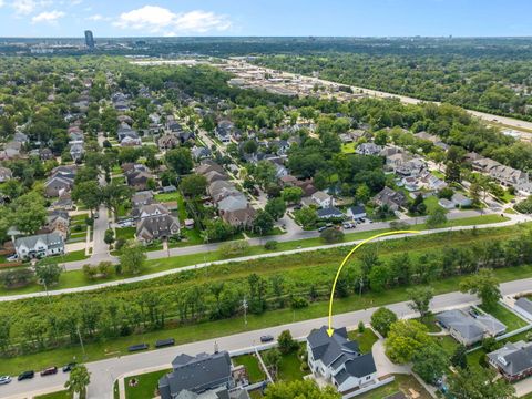 Tiny photo for 469 S Sunnyside Avenue, Elmhurst, IL 60126 (MLS # 12459101)