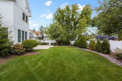 Tiny photo for 469 S Sunnyside Avenue, Elmhurst, IL 60126 (MLS # 12459101)