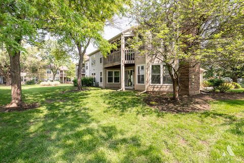 Tiny photo for 61 Willow Parkway, Buffalo Grove, IL 60089 (MLS # 12397237)