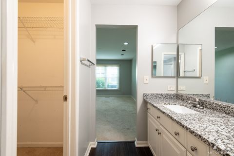 Tiny photo for 61 Willow Parkway, Buffalo Grove, IL 60089 (MLS # 12397237)