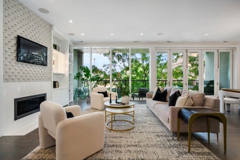 Tiny photo for 2040 N Damen Avenue #2, Chicago, IL 60647 (MLS # 12743406)