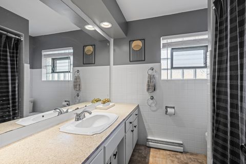 Tiny photo for 2610 Sunnyside Avenue, Westchester, IL 60154 (MLS # 12593174)