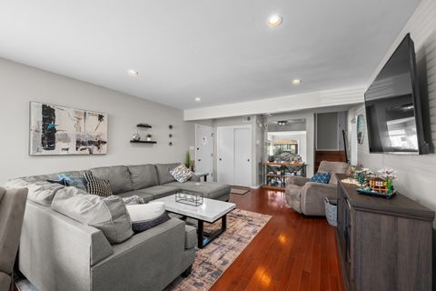 Tiny photo for 2610 Sunnyside Avenue, Westchester, IL 60154 (MLS # 12593174)