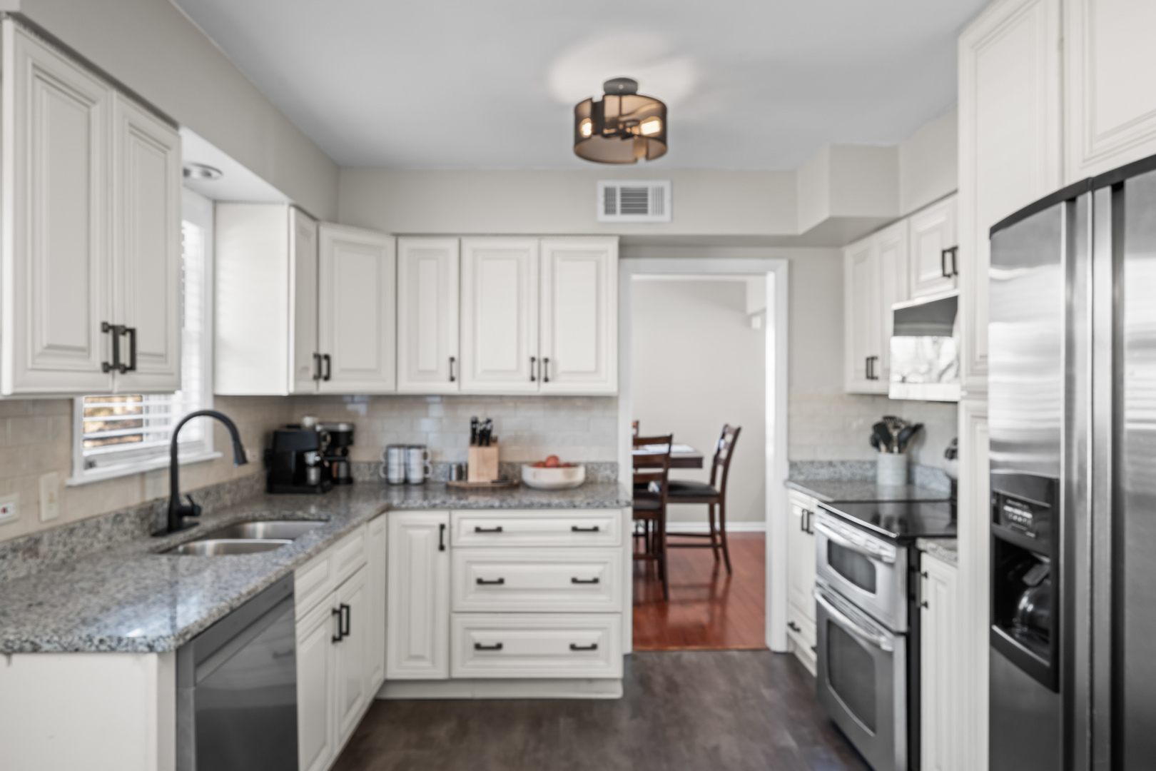 2610 Sunnyside Avenue