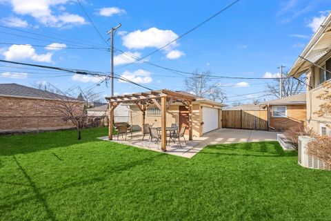 Tiny photo for 2610 Sunnyside Avenue, Westchester, IL 60154 (MLS # 12593174)