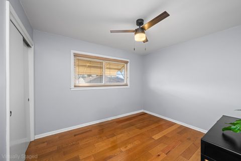 Tiny photo for 2610 Sunnyside Avenue, Westchester, IL 60154 (MLS # 12593174)