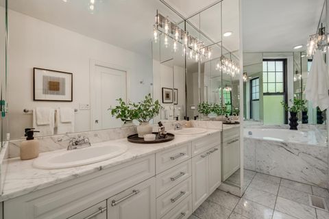 Tiny photo for 1713 N Bissell Street, Chicago, IL 60614 (MLS # 12631233)