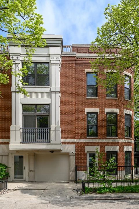 Photo of 1713 N Bissell Street, Chicago, IL 60614 (MLS # 12631233)