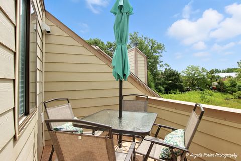 Tiny photo for 3338 Berwyn Avenue #95, North Chicago, IL 60064 (MLS # 12423804)