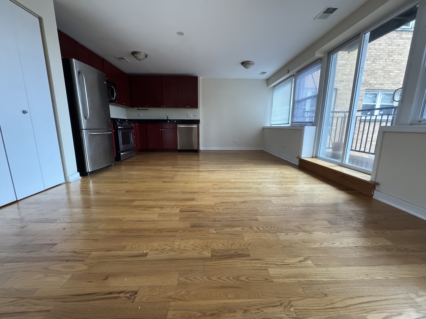 2501 W Bryn Mawr Avenue 201