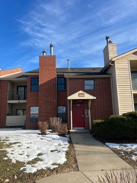 2040 N Rand Road 109 Palatine IL 60074