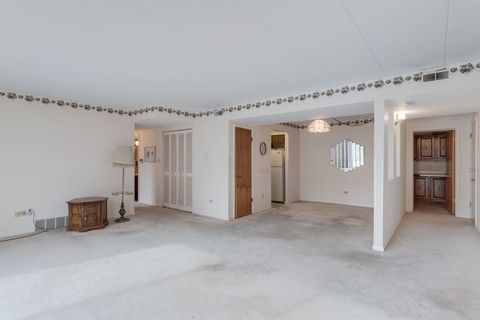 Tiny photo for 10416 Mansfield Avenue #2SW, Oak Lawn, IL 60453 (MLS # 12523719)