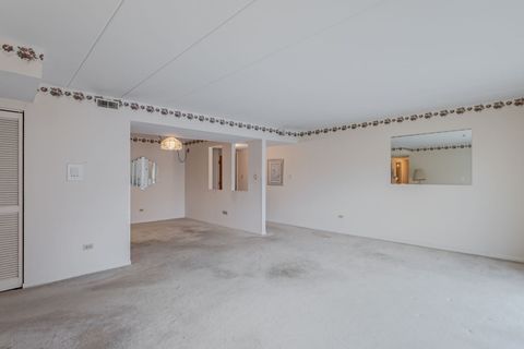 Tiny photo for 10416 Mansfield Avenue #2SW, Oak Lawn, IL 60453 (MLS # 12523719)