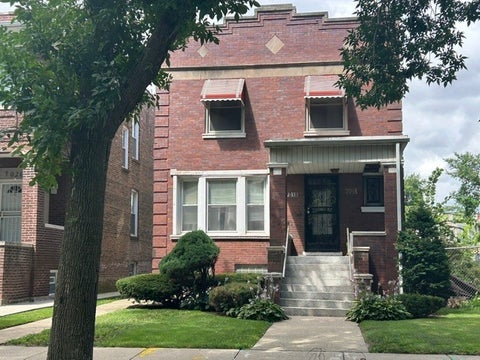 Photo of 7018 S Calumet Avenue, Chicago, IL 60637 (MLS # 12714353)