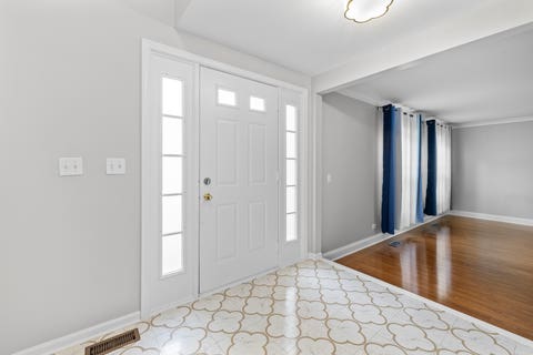 Tiny photo for 17 Cherrywood Drive, Schaumburg, IL 60194 (MLS # 12712019)