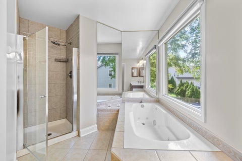 Tiny photo for 17 Cherrywood Drive, Schaumburg, IL 60194 (MLS # 12712019)