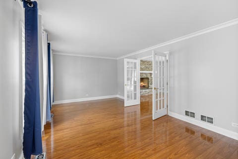 Tiny photo for 17 Cherrywood Drive, Schaumburg, IL 60194 (MLS # 12712019)