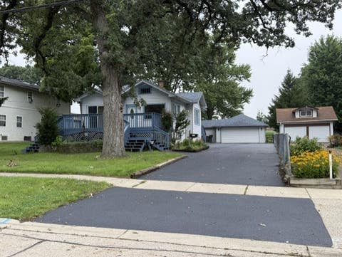 Photo of 414 W Park Avenue, Round Lake, IL 60073 (MLS # 12737079)