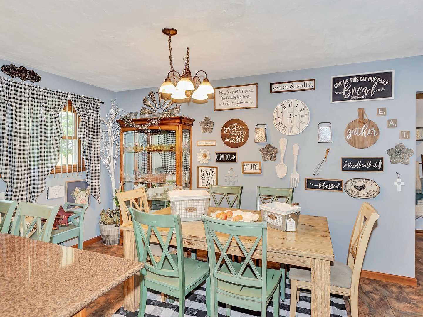 111 Countryside Lane N