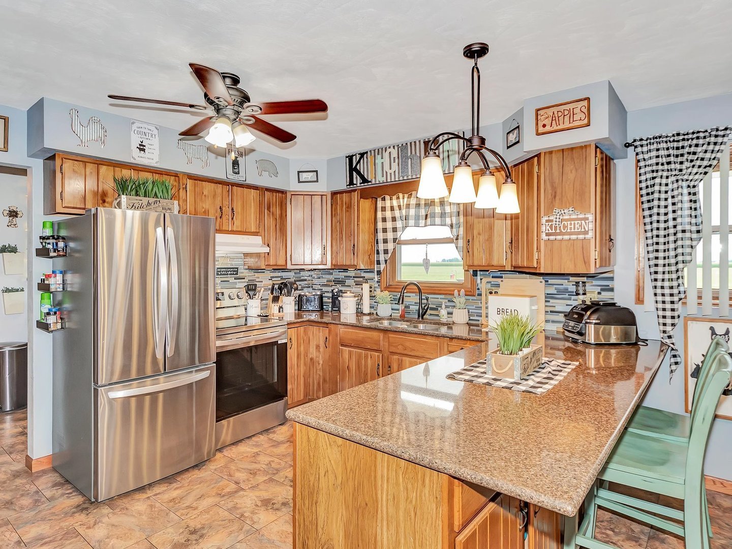 111 Countryside Lane N