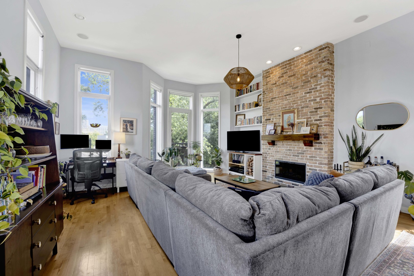 1416 N Campbell Avenue 3