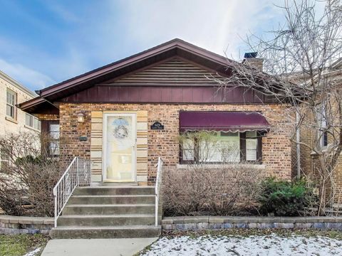 9429 S Leavitt Street Chicago IL 60643