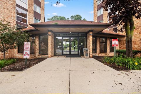 Photo of 502 W Huntington Commons Road #443, Mount Prospect, IL 60056 (MLS # 12599415)
