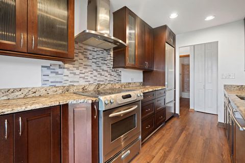 Tiny photo for 502 W Huntington Commons Road #443, Mount Prospect, IL 60056 (MLS # 12599415)