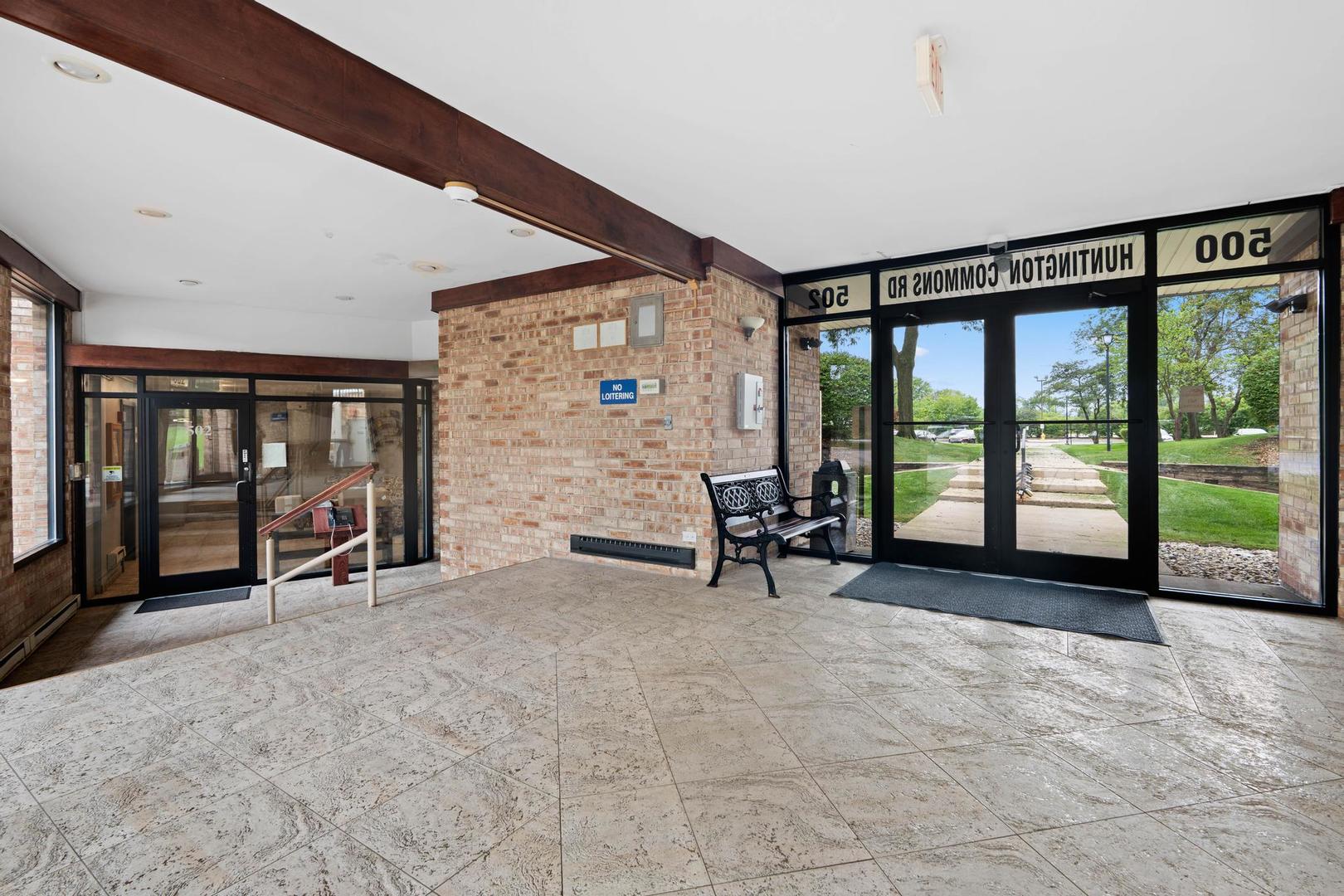 502 W Huntington Commons Road 443