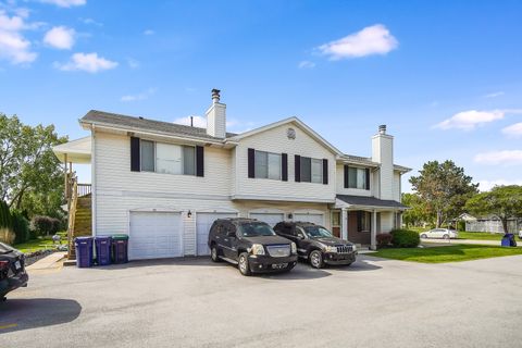 Photo of 103 Red Barn Road #103, Matteson, IL 60443 (MLS # 12656450)