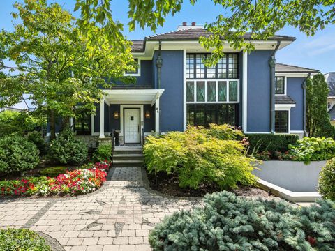 24 S WASHINGTON Circle Hinsdale IL 60521