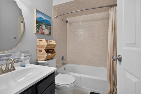 Tiny photo for 1111 E Jefferson Street #9, Bloomington, IL 61701 (MLS # 12685353)