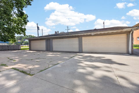 Tiny photo for 1111 E Jefferson Street #9, Bloomington, IL 61701 (MLS # 12685353)