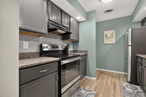 Tiny photo for 1111 E Jefferson Street #9, Bloomington, IL 61701 (MLS # 12685353)