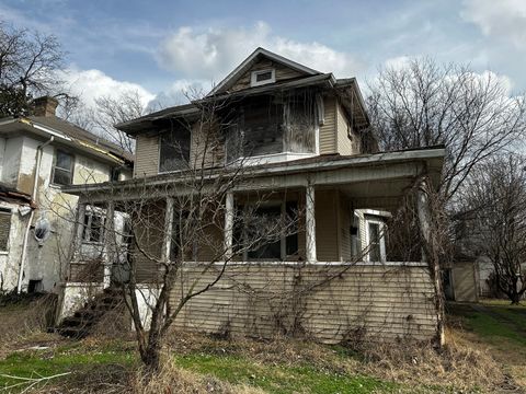 Tiny photo for 617 27th Street, Cairo, IL 62914 (MLS # 12582804)