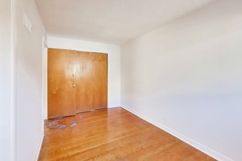 Tiny photo for 240 Elmwood Avenue, Evanston, IL 60202 (MLS # 12589013)