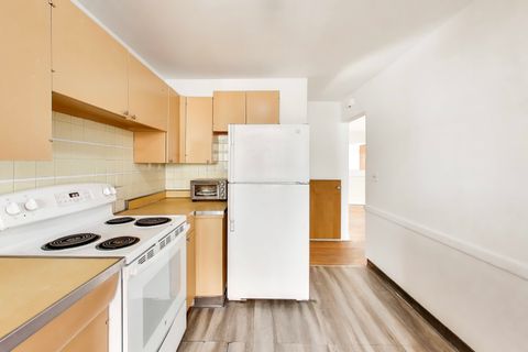 Tiny photo for 240 Elmwood Avenue, Evanston, IL 60202 (MLS # 12589013)