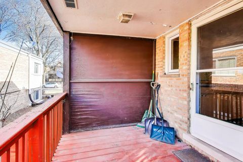 Tiny photo for 240 Elmwood Avenue, Evanston, IL 60202 (MLS # 12589013)