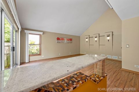 Tiny photo for 54 N Royal Oak Drive, Vernon Hills, IL 60061 (MLS # 12495008)