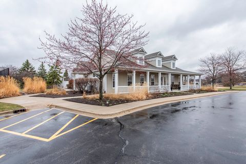 Tiny photo for 2879 Falling Waters Drive #2879, Lindenhurst, IL 60046 (MLS # 12601018)