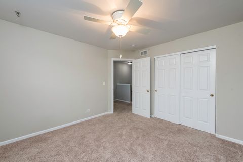 Tiny photo for 2879 Falling Waters Drive #2879, Lindenhurst, IL 60046 (MLS # 12601018)