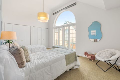 Tiny photo for 414 W Wisconsin Street #H, Chicago, IL 60614 (MLS # 12614426)