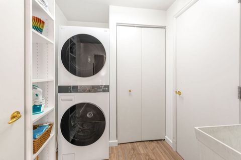 Tiny photo for 414 W Wisconsin Street #H, Chicago, IL 60614 (MLS # 12614426)