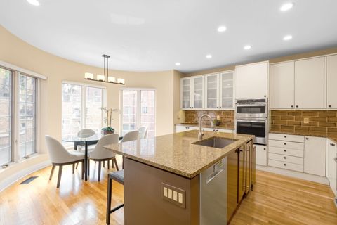 Tiny photo for 414 W Wisconsin Street #H, Chicago, IL 60614 (MLS # 12614426)