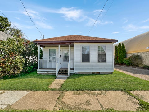 Tiny photo for 413 W Jackson Street, Ottawa, IL 61350 (MLS # 12730817)