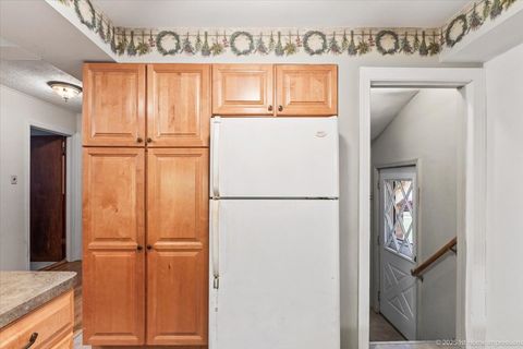 Tiny photo for 9252 S Sawyer Avenue, Evergreen Park, IL 60805 (MLS # 12494686)