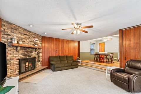 Tiny photo for 9252 S Sawyer Avenue, Evergreen Park, IL 60805 (MLS # 12494686)