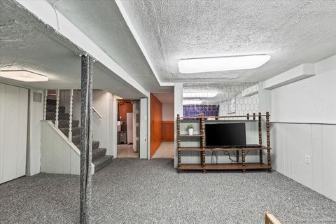 Tiny photo for 9252 S Sawyer Avenue, Evergreen Park, IL 60805 (MLS # 12494686)